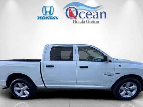 Used 2023 RAM 1500 Classic SLT AWD/4WD image 2