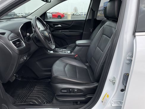 Used 2020 Chevrolet Equinox Premier image 16