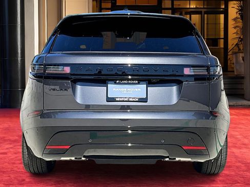 New 2026 Land Rover Range Rover Velar Dynamic SE image 4