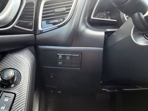 Used 2015 MAZDA MAZDA3 i Touring w/ Technology Package FWD image 18
