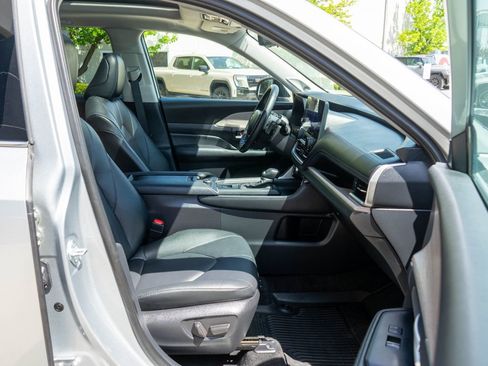 Used 2024 Toyota Grand Highlander AWD image 10
