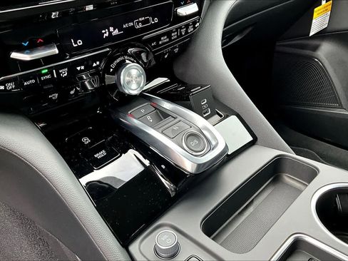New 2026 Acura MDX SH-AWD image 7