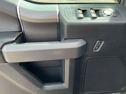 Used 2017 Ford F150 XLT w/ Equipment Group 302A Luxury image 12