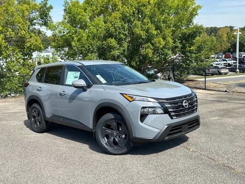 New 2026 Nissan Rogue SV AWD/4WD image 2