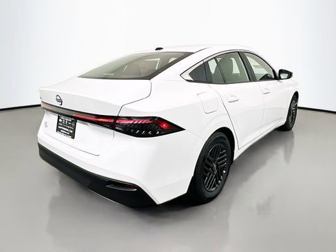 New 2026 Nissan Sentra SV w/ SV Convenience Package FWD image 20