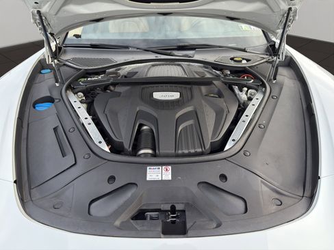Used 2018 Porsche Panamera image 21