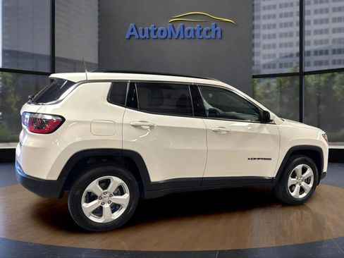 Used 2019 Jeep Compass Latitude w/ Popular Equipment Group AWD/4WD image 12