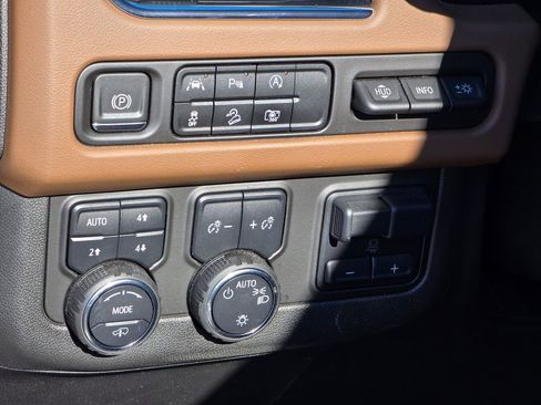 Certified 2024 Chevrolet Tahoe High Country image 41