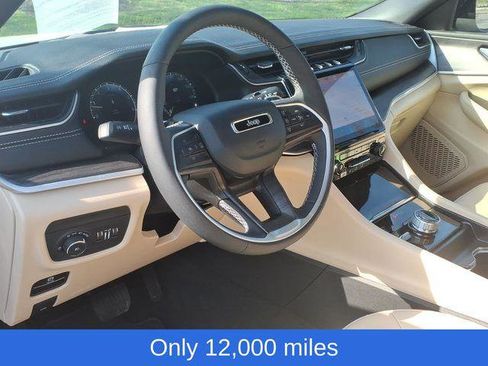 Certified 2025 Jeep Grand Cherokee L Limited AWD/4WD image 7