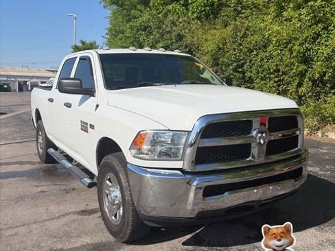 Used 2017 RAM 2500 Tradesman w/ Chrome Appearance Group RWD image 3