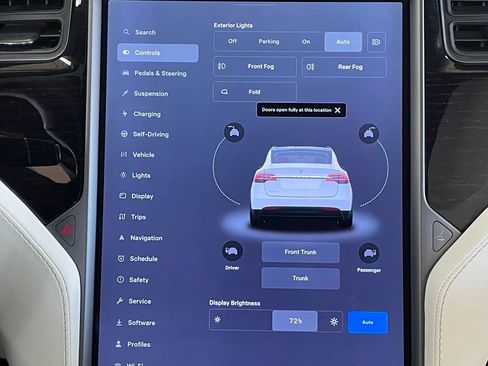 Used 2018 Tesla Model X 75D AWD/4WD image 29