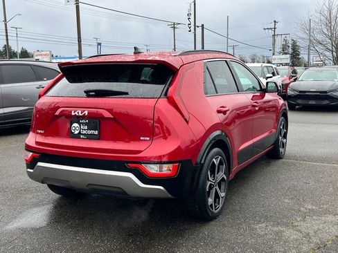 Certified 2023 Kia Niro EX Touring image 7