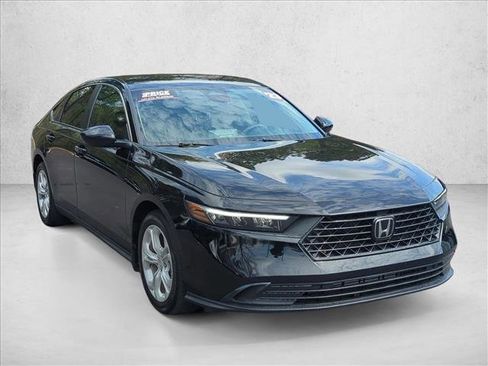 Used 2023 Honda Accord LX image 3