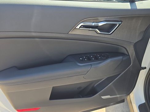 New 2026 Kia Sportage X-Line image 18