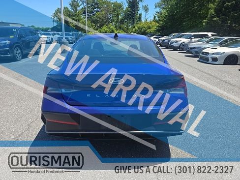 Used 2024 Hyundai Elantra SEL w/ Convenience Package FWD image 7