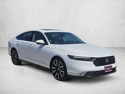 New 2026 Honda Accord Touring image 7