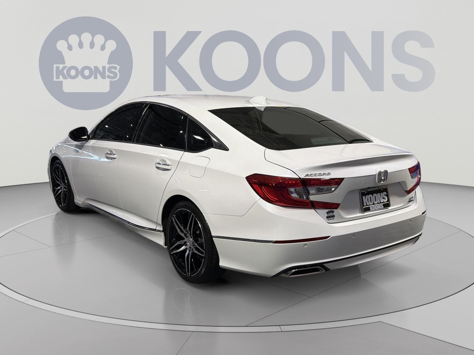 Used 2021 Honda Accord Touring image 4