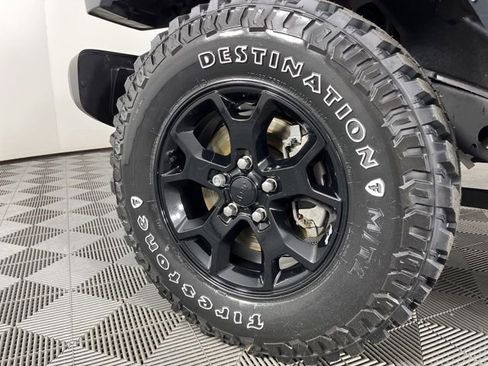 Used 2023 Jeep Wrangler Willys image 12