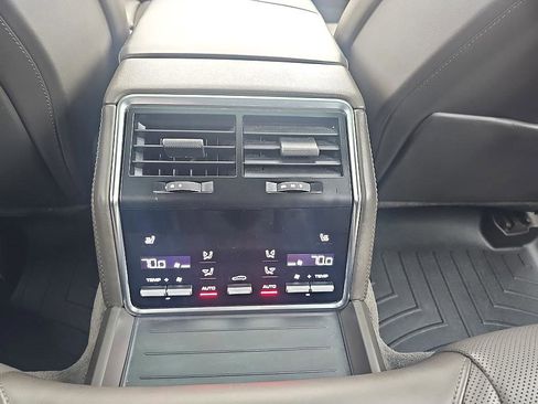 Used 2020 Porsche Panamera Turbo w/ Sport Package image 34