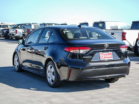 Used 2020 Toyota Corolla LE FWD image 7