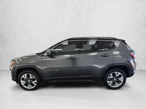 Used 2018 Jeep Compass Limited AWD/4WD image 9