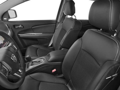 Certified 2017 Dodge Journey Crossroad w/ Popular Equipment Group FWD image 9