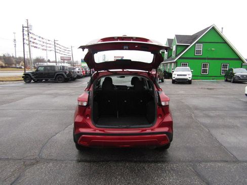 Used 2021 Nissan Kicks SV FWD image 21