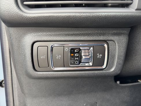 New 2026 Lincoln Corsair Premiere image 19