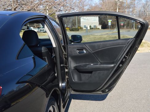 Used 2016 Honda Accord EX-L image 20