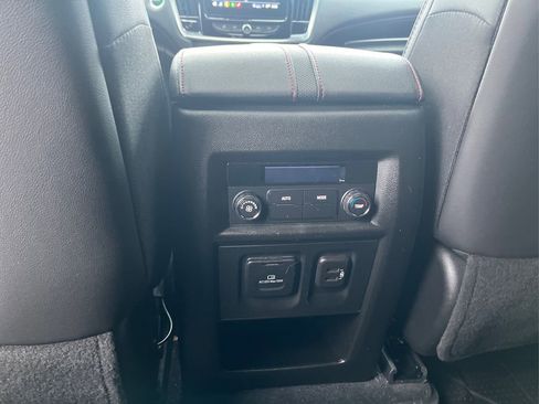 Certified 2023 Chevrolet Traverse RS image 21