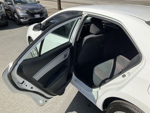 Used 2018 Toyota Corolla LE w/ Protection Package image 13