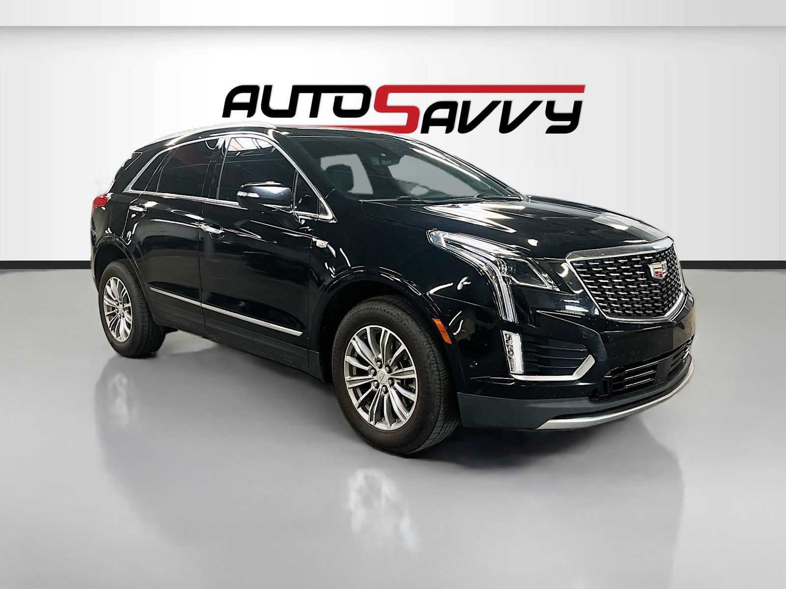 Used 2023 Cadillac XT5 Premium Luxury w/ Technology Package AWD/4WD image 1