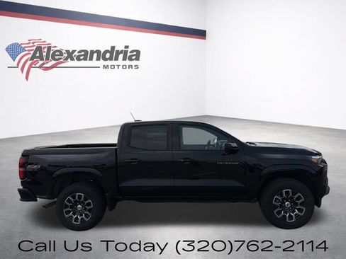 Used 2026 Chevrolet Colorado Z71 AWD/4WD image 5