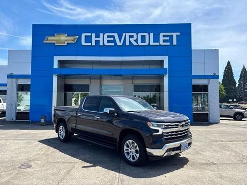 Used 2023 Chevrolet Silverado 1500 LTZ w/ LTZ Premium Package AWD/4WD image 1
