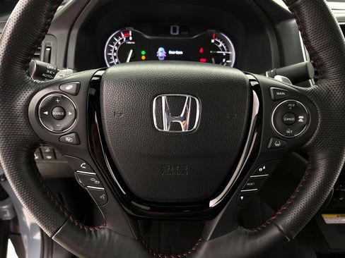 Used 2023 Honda Ridgeline Black Edition image 16