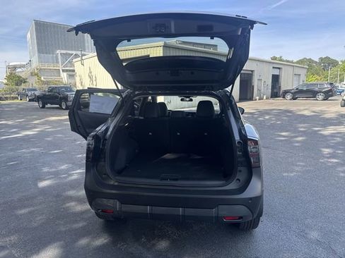 New 2026 Nissan Kicks SR FWD image 12