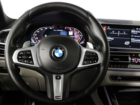 Used 2021 BMW X7 M50i AWD/4WD image 8