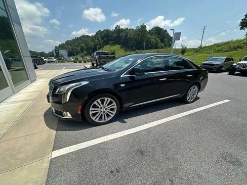 Used 2019 Cadillac XTS Luxury FWD image 2