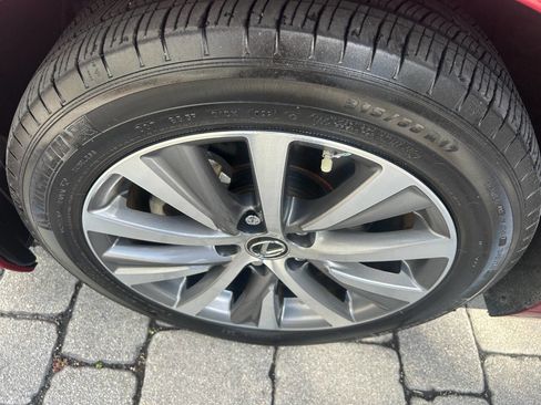 Used 2021 Lexus ES 350 w/ Protection Package (P3) image 28