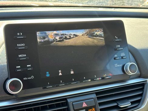 Used 2018 Honda Accord LX image 28