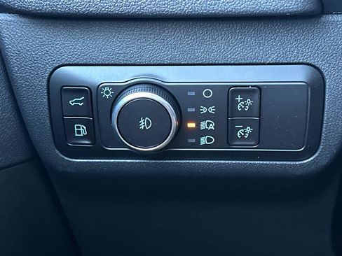 New 2025 Ford Escape SE w/ PHEV Premium Package image 23