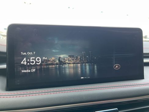 Used 2025 Genesis G70 3.3T Advanced w/ Sport Prestige Package image 17