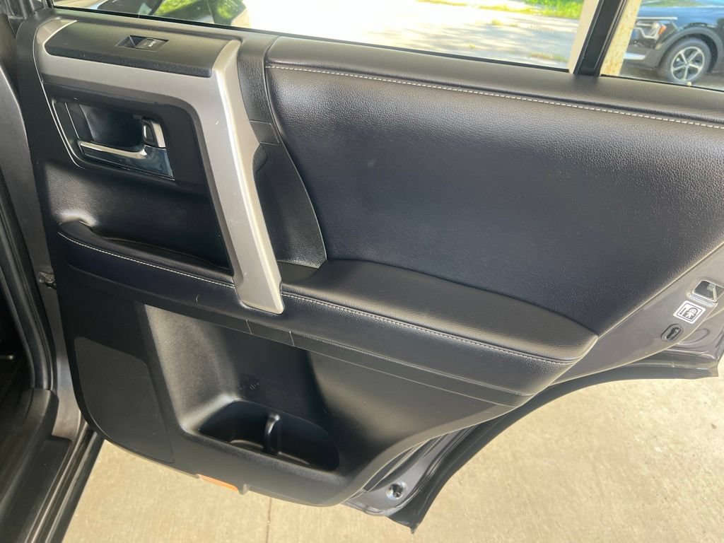 Used 2018 Toyota 4Runner SR5 Premium AWD/4WD image 15