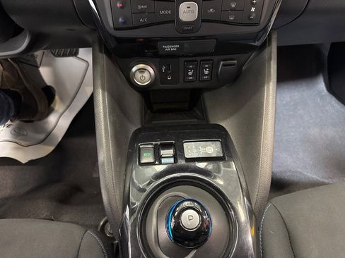 Used 2019 Nissan Leaf SV w/ SV All Weather Package image 28
