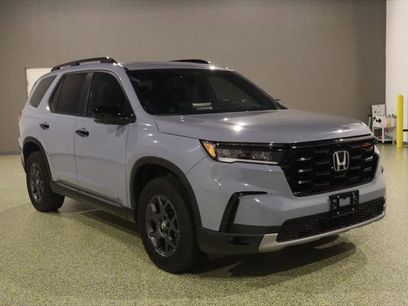 Used 2025 Honda Pilot TrailSport