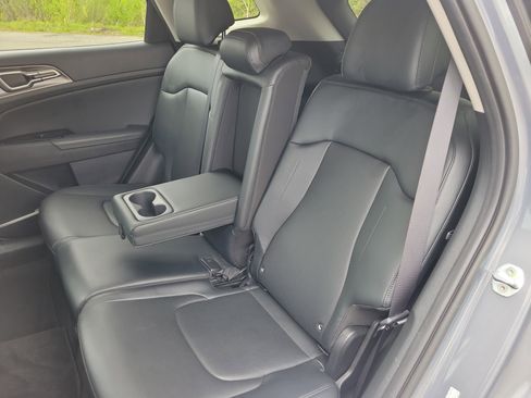 Used 2023 Kia Sportage EX AWD/4WD image 16
