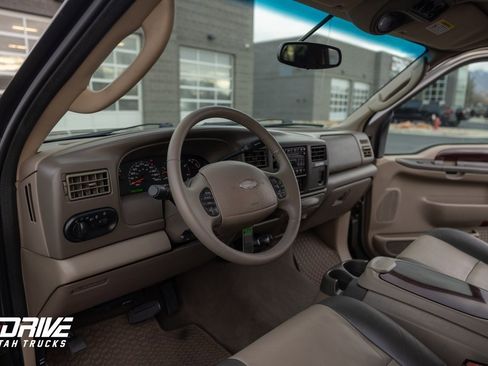 Used 2004 Ford Excursion Eddie Bauer image 25