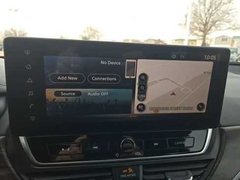 Used 2024 Nissan Altima 2.5 SV w/ SV Premium Package image 21