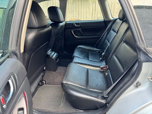 Used 2007 Subaru Outback 2.5i Limited image 24