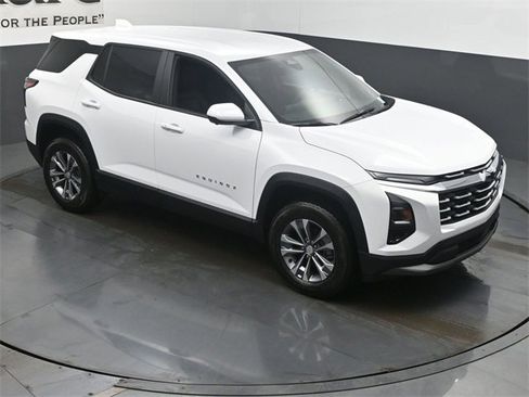 New 2026 Chevrolet Equinox LT w/ Safety and Technology Package image 26